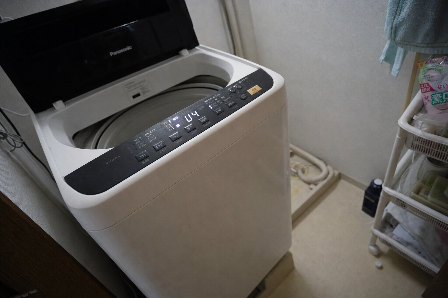 洗濯機でU4やuE(バランスエラー)が出ている様子